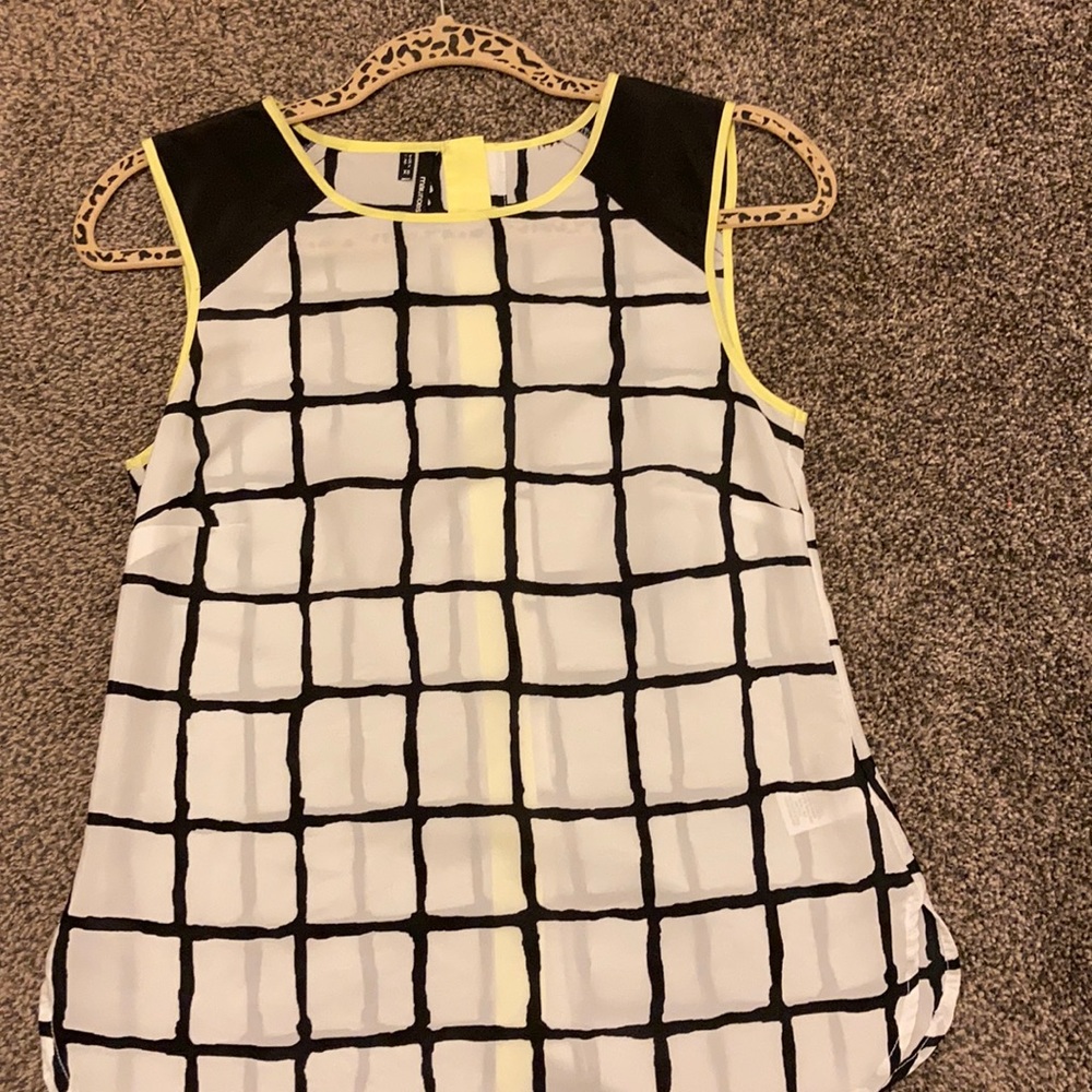 Black and white tank with button back